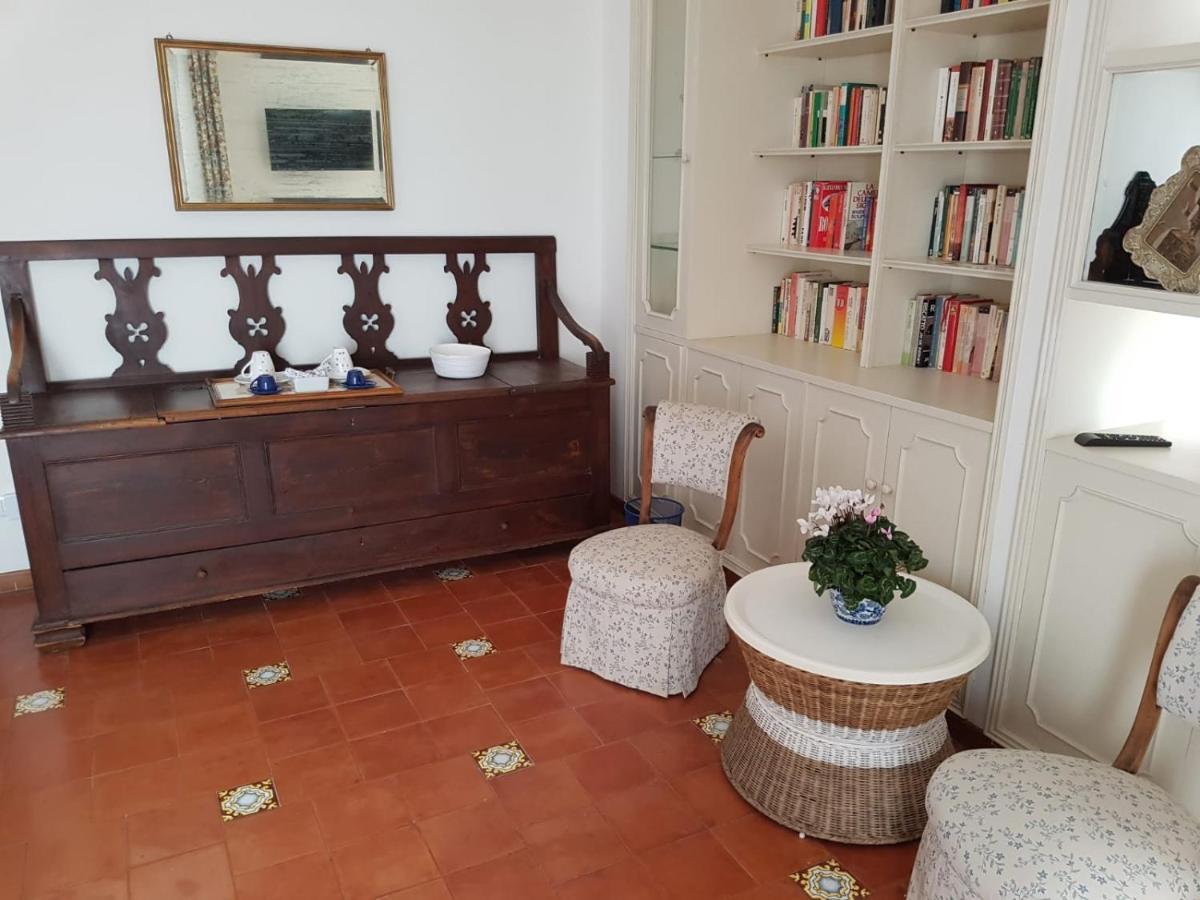 La Terrazza Di Anna Hotel Sassari Kültér fotó