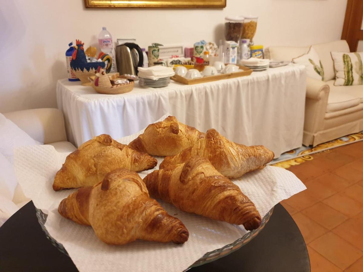 La Terrazza Di Anna Hotel Sassari Kültér fotó