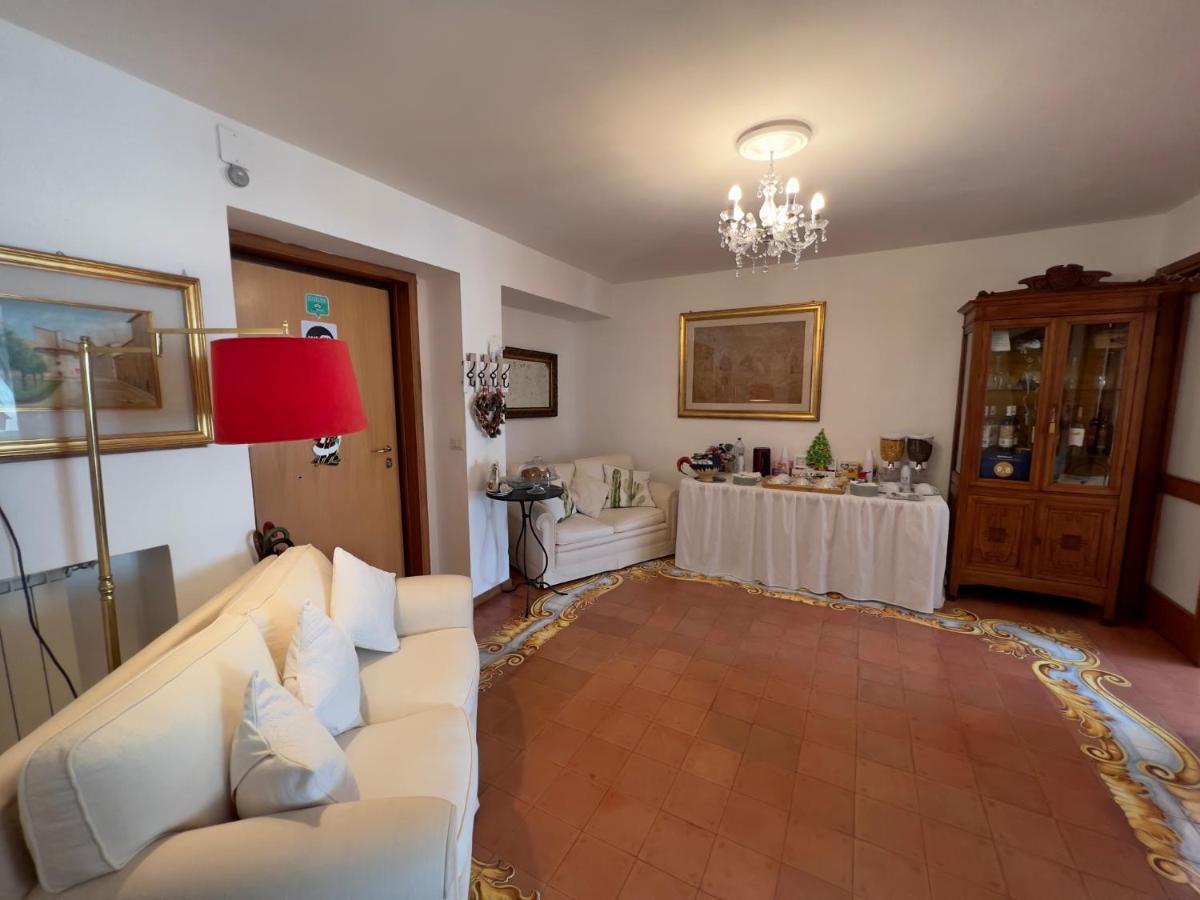 La Terrazza Di Anna Hotel Sassari Kültér fotó