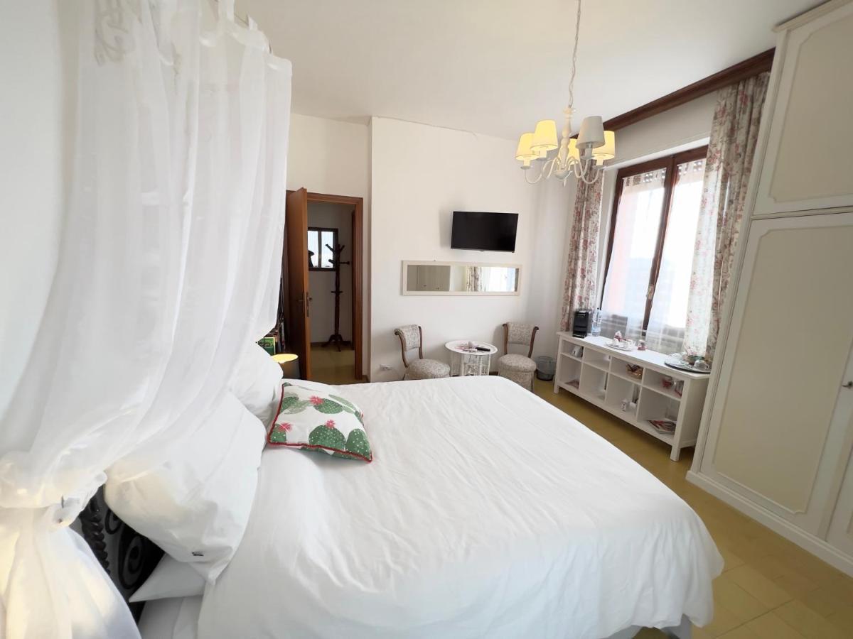La Terrazza Di Anna Hotel Sassari Kültér fotó