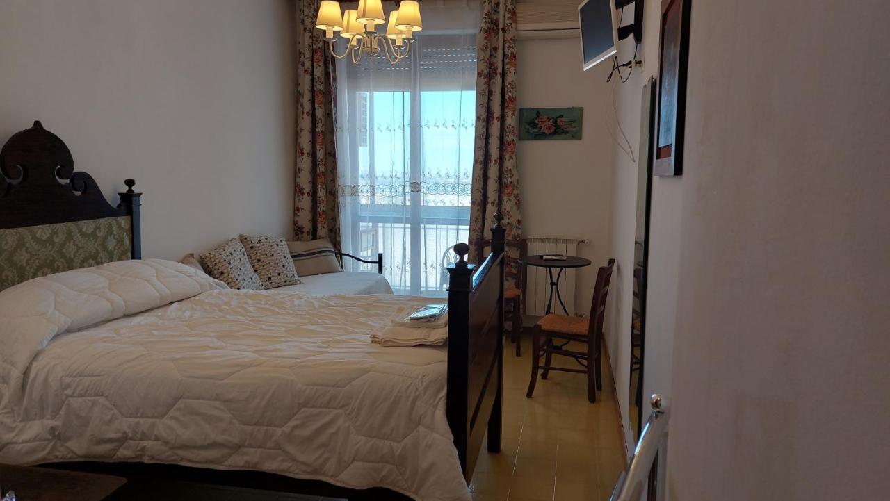 La Terrazza Di Anna Hotel Sassari Kültér fotó